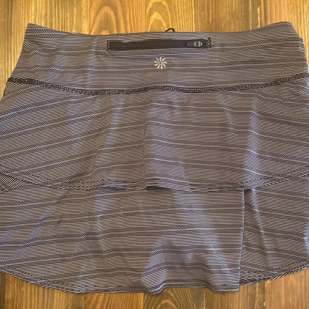 Athleta tiered skirt with built in shorts‎
